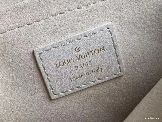 WIS NEW WAVE CHAIN VUITTON LOUIS BAG 1118